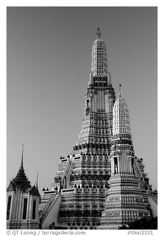 Prang (khmer style tower) of Wat Arun,sunrise. Bangkok, Thailand