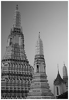 Prang of Wat Arun at dawn. Bangkok, Thailand ( black and white)