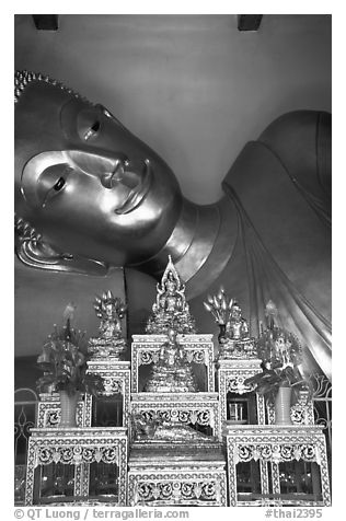 Head of reclining buddha, Phra Pathom Wat. Nakkhon Pathom, Thailand
