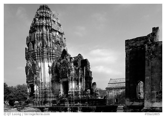 Ruins in classic Khmer-Lopburi style. Lopburi, Thailand (black and white)