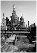Central portion of Wat Mahathat complex. Sukothai, Thailand (black and white)
