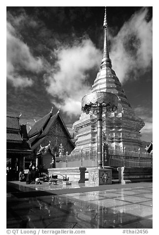 Gold umbrella and chedi of Wat Phra That Doi Suthep. Chiang Mai, Thailand