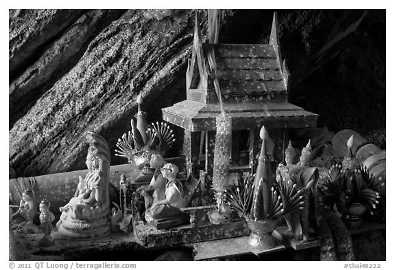 Spirit House, Tham Phra Nang, Rai Leh. Krabi Province, Thailand (black and white)