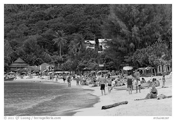 Packed beach, Ao Lo Dalam, Phi-Phi island,. Krabi Province, Thailand (black and white)