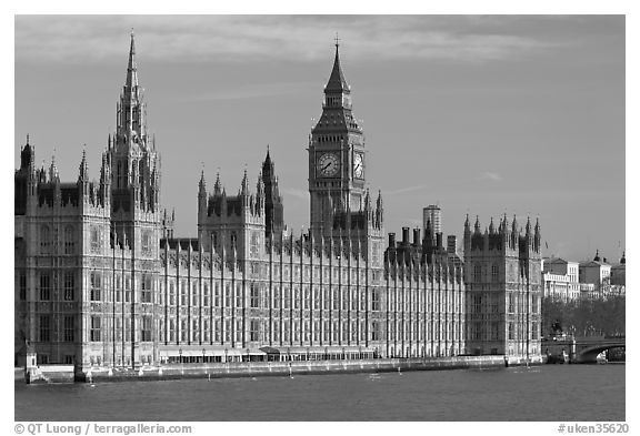 Westminster Palace, early morning. London, England, United Kingdom (black and white)