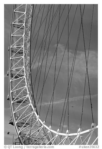 Detail of the Millennium Wheel. London, England, United Kingdom (black and white)