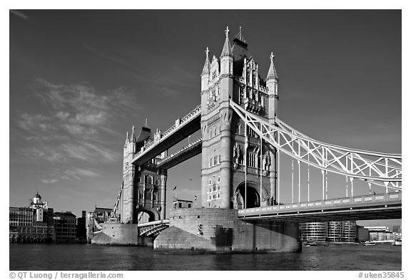 Tower Bridge, early morning. London, England, United Kingdom