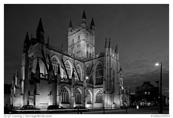 Abbey at dusk. Bath, Somerset, England, United Kingdom