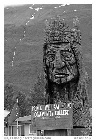 Peter Toth huge wooden carving of a Native American. Alaska, USA