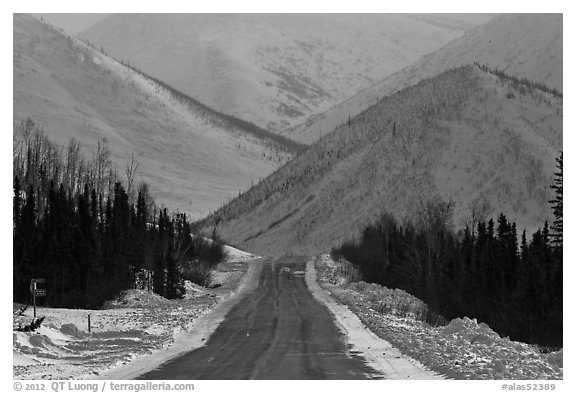 Dalton highway and mountains. Alaska, USA