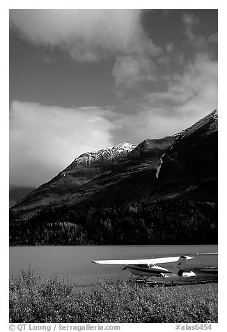 Floatplane in Lower Summit Lake. Alaska, USA