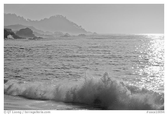 Surf on late afternoon. Carmel-by-the-Sea, California, USA (black and white)