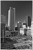 Union Square, the heart of the city's shopping district, afternoon. San Francisco, California, USA ( black and white)