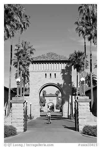 West Entrance to the Main Quad, late afternoon. Stanford University, California, USA (black and white)