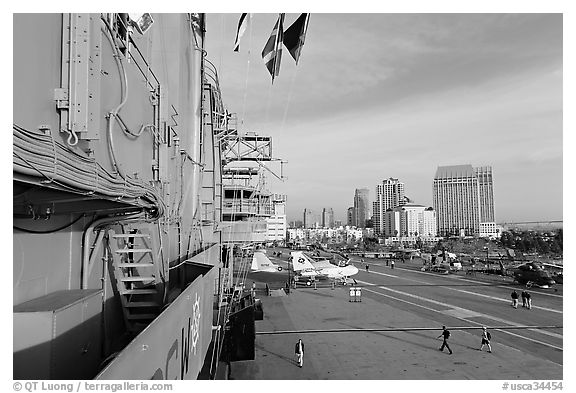 Flight deck and San Diego skyline seen from the USS Midway. San Diego, California, USA (black and white)