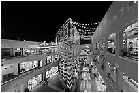 Westfield Shoppingtown Horton Plaza, designed by Jon Jerde. San Diego, California, USA ( black and white)