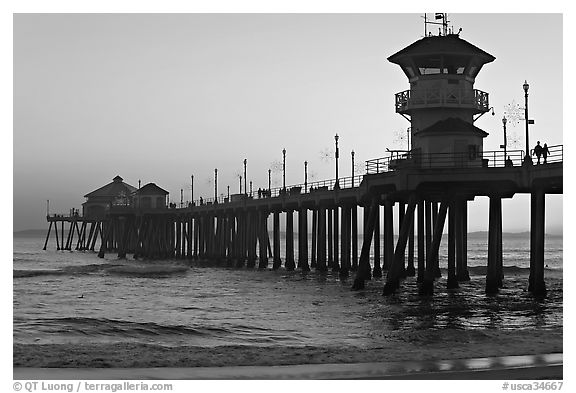The 1853 ft Huntington Pier at sunset. Huntington Beach, Orange County, California, USA