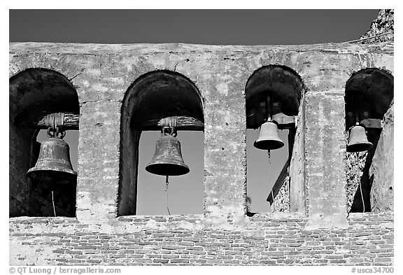 Bell Wall. San Juan Capistrano, Orange County, California, USA (black and white)