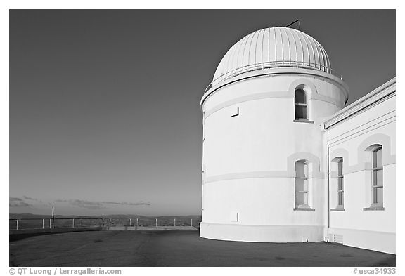Lick obervatory, late afternoon, Mount Hamilton. San Jose, California, USA (black and white)