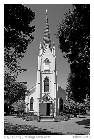 Church of the Nativity, mid-day. Menlo Park,  California, USA (black and white)