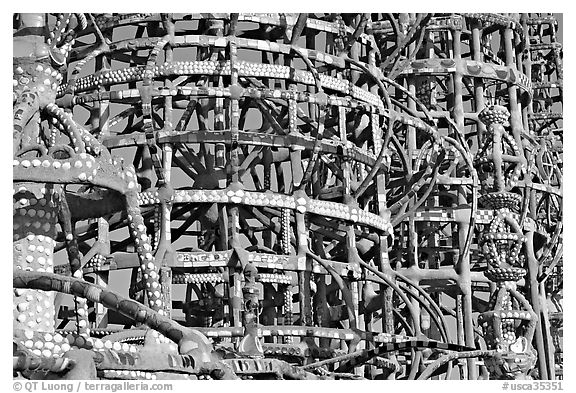 Detail, Watts towers, a masterpiece of folk art. Watts, Los Angeles, California, USA (black and white)