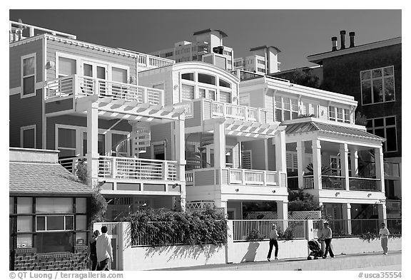 Row of colorful beach houses. Santa Monica, Los Angeles, California, USA (black and white)