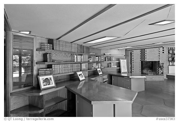 Hexagonally shaped desks in library, Hanna House. Stanford University, California, USA (black and white)