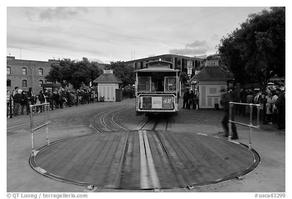 Turntable and cable car. San Francisco, California, USA (black and white)