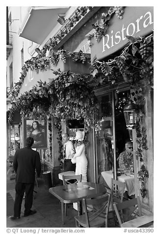 Italian restaurant, Little Italy, North Beach. San Francisco, California, USA (black and white)