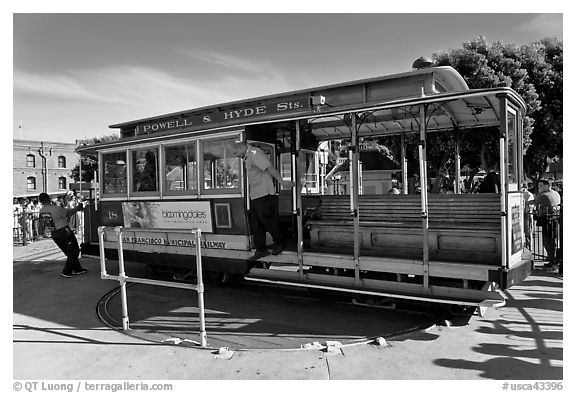 Cable car being turned at terminus. San Francisco, California, USA (black and white)