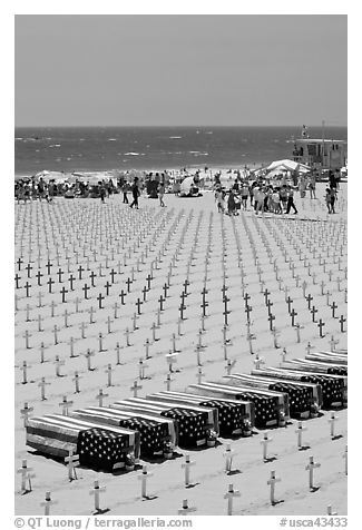 Iraq war memorial on the beach. Santa Monica, Los Angeles, California, USA