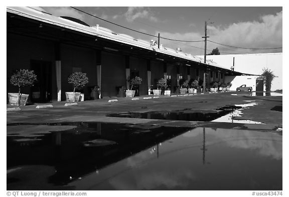 Bergamot Station art gallery complex. Santa Monica, Los Angeles, California, USA (black and white)