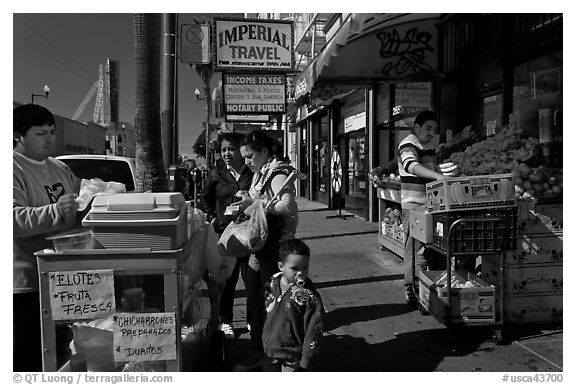 Food vending on Mission street, Mission District. San Francisco, California, USA (black and white)