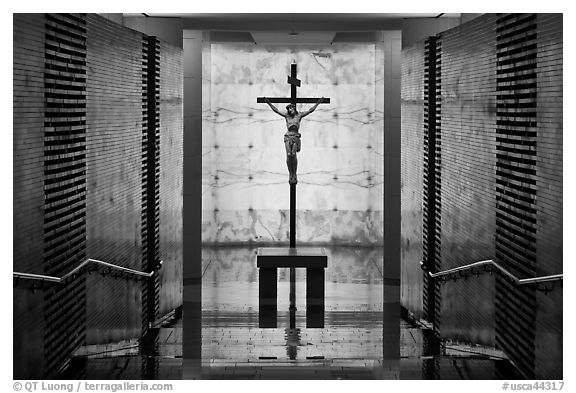 View entering crypt, Christ the Light Cathedral. Oakland, California, USA (black and white)