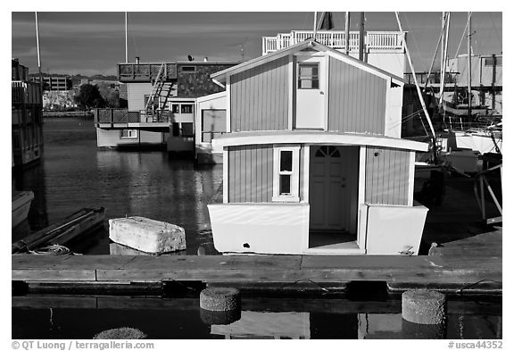 Houseboat, Oakland Alameda harbor. Alameda, California, USA