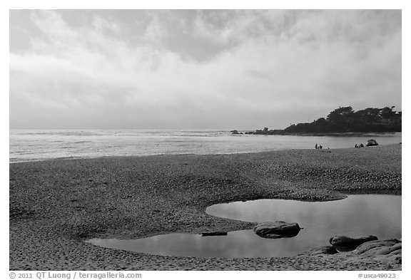 Beach and Carmel Bay, afternoon. Carmel-by-the-Sea, California, USA (black and white)