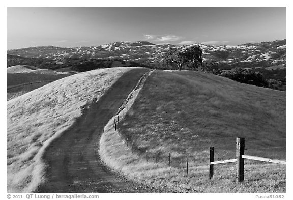 Path on crest of Evergreen Hills. San Jose, California, USA (black and white)