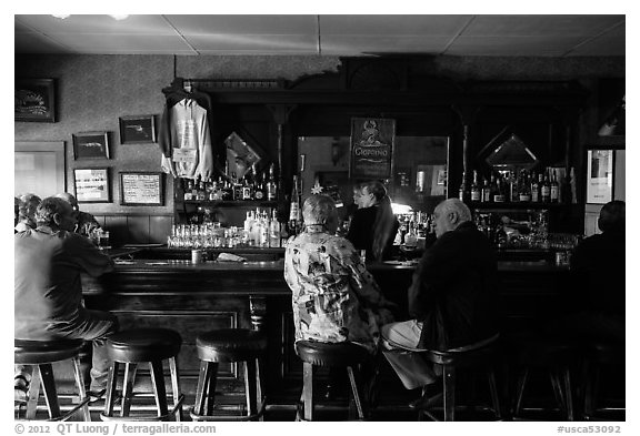 Bar, Duarte Tavern, Pescadero. San Mateo County, California, USA