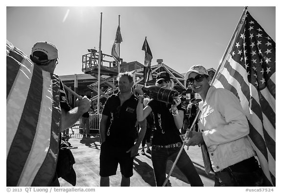 Supporters of team USA celebrating victory in America's Cup. San Francisco, California, USA (black and white)