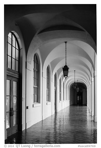 Gallery, City Hall. Pasadena, Los Angeles, California, USA (black and white)