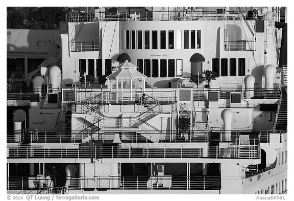 Detail of Queen Mary stern. Long Beach, Los Angeles, California, USA (black and white)