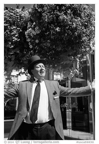 Man with red jacket, tie, and suit. Beverly Hills, Los Angeles, California, USA (black and white)