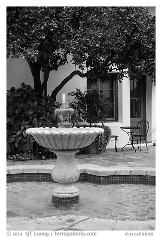 Fountain, Historic Paseo. Santa Barbara, California, USA (black and white)