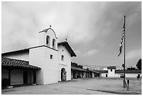 El Presidio de Santa Barbara. Santa Barbara, California, USA ( black and white)