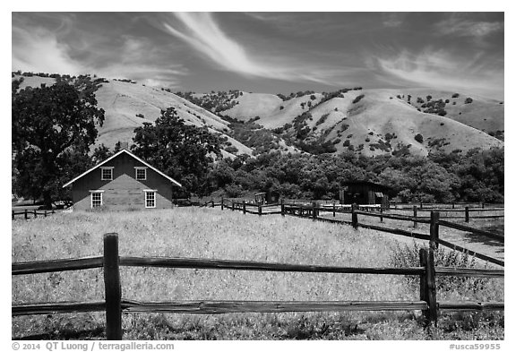 Fences and barracks, Fort Tejon state historic park. California, USA (black and white)