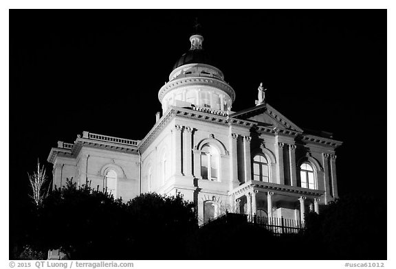 Placer County Courthouse at night, Auburn. Califoxrnia, USA (black and white)