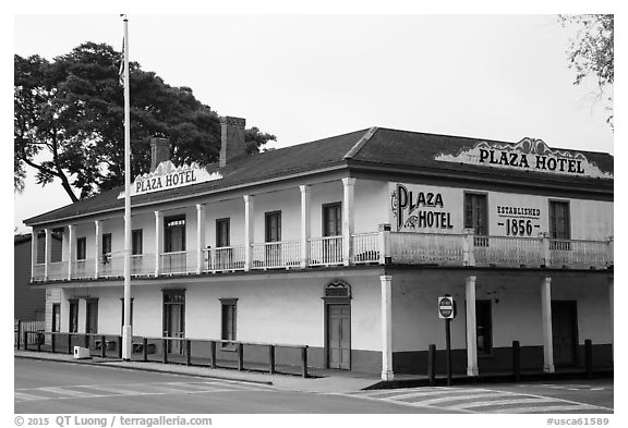 Plaza Hotel. San Juan Bautista, California, USA (black and white)