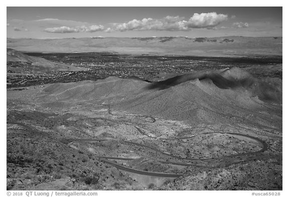 Coachella Valley and Palms to Pines Scenic Highway. Santa Rosa and San Jacinto Mountains National Monument, California, USA (black and white)