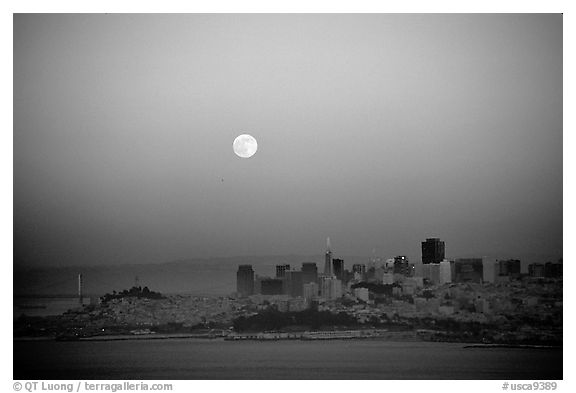 Moonrise over the city. San Francisco, California, USA (black and white)