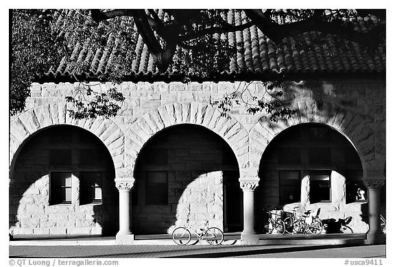 Arches of the Quad in mauresque style. Stanford University, California, USA (black and white)
